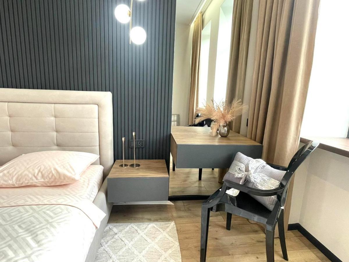 Сучасні Апартаменти В Центрі,Паркінг Leopoli Esterno foto